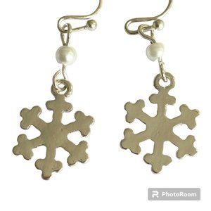 Snowflake Earrings Silver Plated Pearl White Glass Beads Christmas Winter Snow